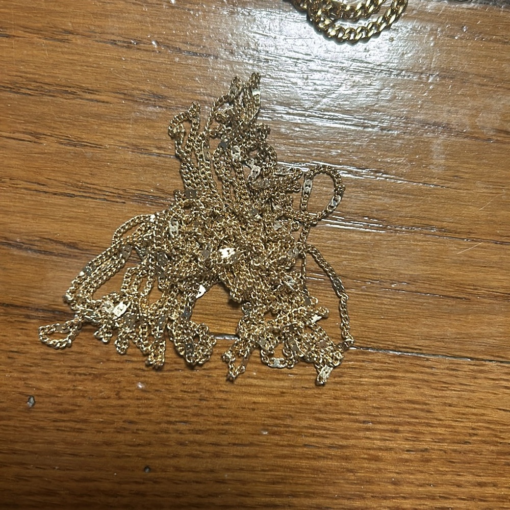 Chain Chain Chain - Picture 2 of 7